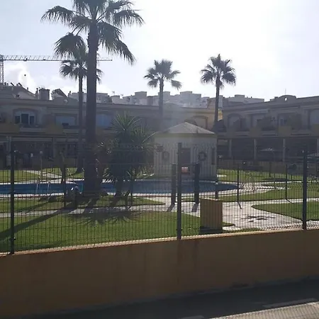 Apartment Urb La Tortuga I *